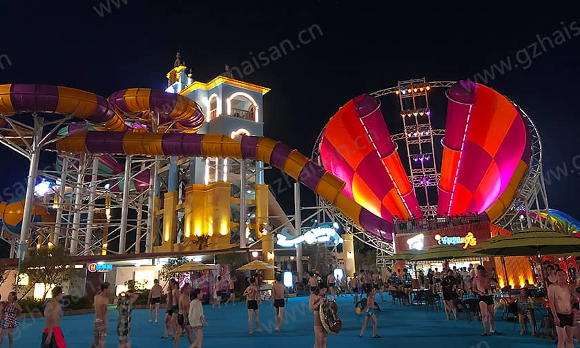 宁波大目湾阿拉的海水上乐园超级龙卷风滑道