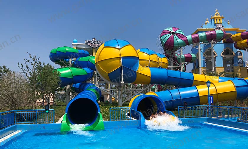 浙江宁波大目湾阿拉的海水上乐园巨龙传奇