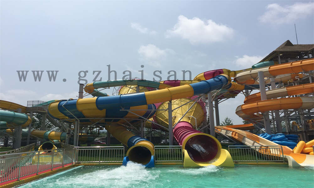 为什么炎热的夏季去水上乐园度假是最佳选择？